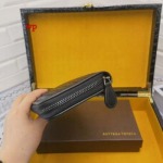 2022年秋冬新作入荷 BOTTEGA VENETAメンズの財布人気19cm