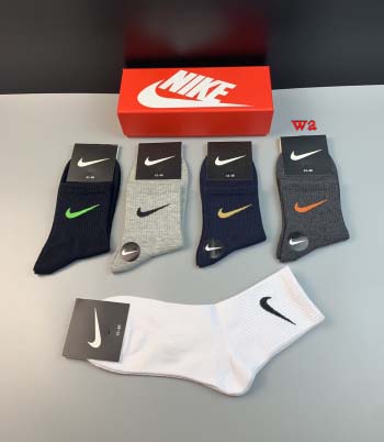 2022年秋冬新作NIKE ブランド 新品靴下5足セット