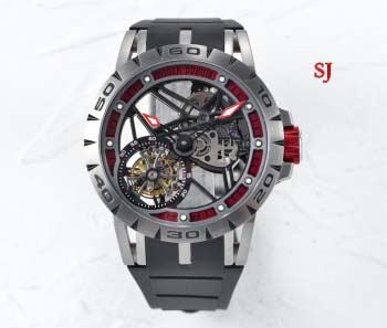 2022年原版復刻新作入荷 Roger Dubuis 自動巻...