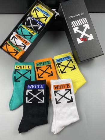 2022年秋冬新作OFF WHITE  ブランド 新品靴下5...