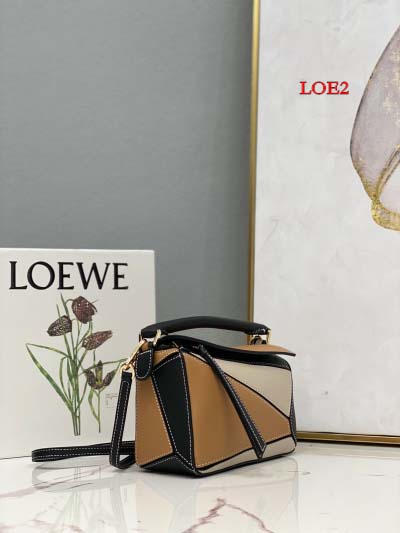 2023早春新作入荷原版復刻 LOEWE バッグ LOE2工場 SIZE: 18×12.5×8cm