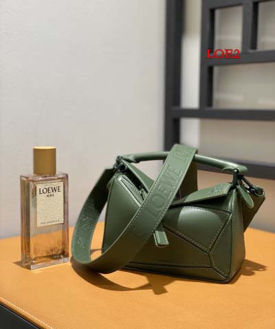 2023早春新作入荷原版復刻 LOEWE バッグ LOE2工場 SIZE:18*7.5*12cm