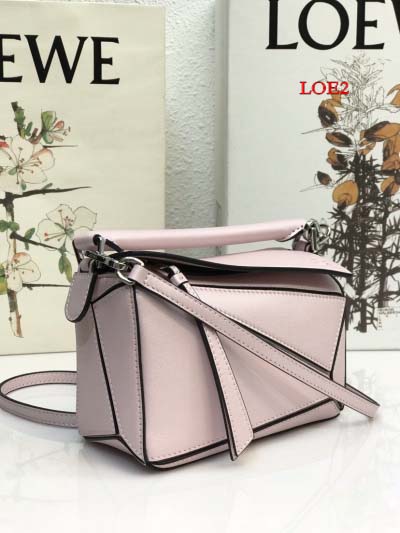 2023早春新作入荷原版復刻 LOEWE バッグ LOE2工場 SIZE: 18×12.5×8cm