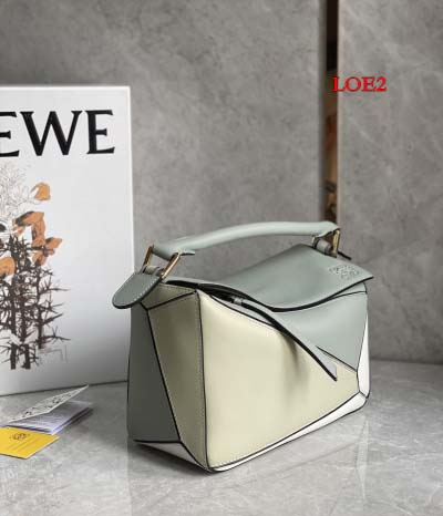 2023早春新作入荷原版復刻 LOEWE バッグ LOE2工場 SIZE:24-14-11