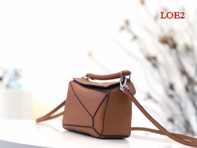 2023早春新作入荷原版復刻 LOEWE バッグ LOE2工場 SIZE:18×12.5×8cm