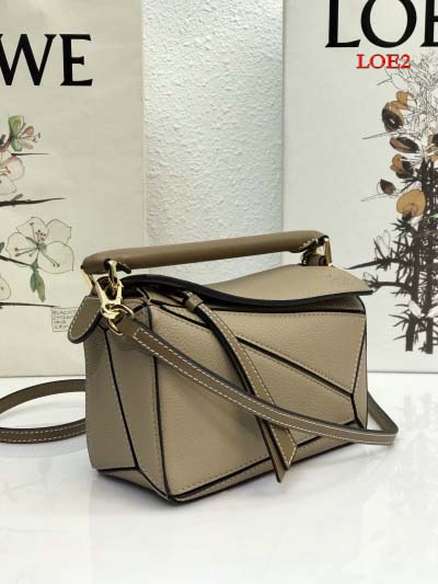 2023早春新作入荷原版復刻 LOEWE バッグ LOE2工場 SIZE: 18×12.5×8cm