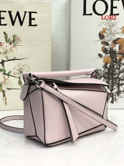 2023早春新作入荷原版復刻 LOEWE バッグ LOE2工場 SIZE: 18×12.5×8cm