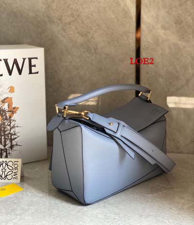 2023早春新作入荷原版復刻 LOEWE バッグ LOE2工場 SIZE:29*19*12  CM