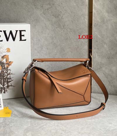 2023早春新作入荷原版復刻 LOEWE バッグ LOE2工場 SIZE: 24*10*14cm