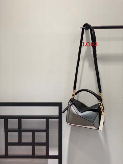 2023早春新作入荷原版復刻 LOEWE バッグ LOE2工場 SIZE:24*10*14cm