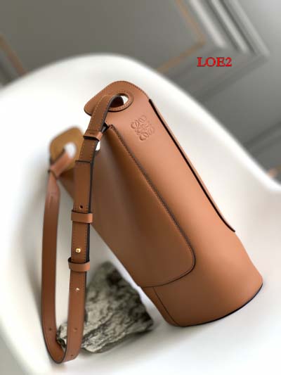 2023早春新作入荷原版復刻 LOEWE バッグ LOE2工場 SIZE:  32-26-13CM