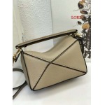 2023早春新作入荷原版復刻 LOEWE バッグ LOE2工場 SIZE: 18×12.5×8cm