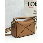 2023早春新作入荷原版復刻 LOEWE バッグ LOE2工場 SIZE:18×12.5×8cm