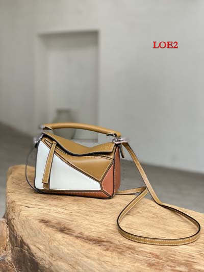 2023早春新作入荷原版復刻 LOEWE バッグ LOE2工...