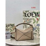 2023早春新作入荷原版復刻 LOEWE バッグ LOE2工場 SIZE:24*16*10