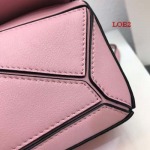 2023早春新作入荷原版復刻 LOEWE バッグ LOE2工場 SIZE:18×12.5×8cm