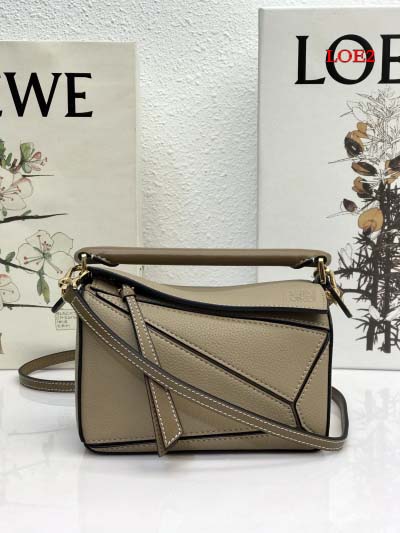 2023早春新作入荷原版復刻 LOEWE バッグ LOE2工...