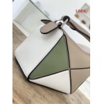 2023早春新作入荷原版復刻 LOEWE バッグ LOE2工場 SIZE:18*7.5*12cm