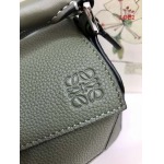 2023早春新作入荷原版復刻 LOEWE バッグ LOE2工場 SIZE:18×12.5×8cm