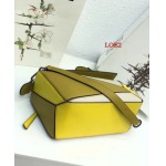 2023早春新作入荷原版復刻 LOEWE バッグ LOE2工場 SIZE: 24-14-11 CM