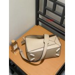 2023早春新作入荷原版復刻 LOEWE バッグ LOE2工場 SIZE: 29*19*12 CM