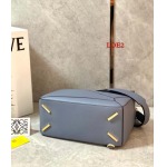 2023早春新作入荷原版復刻 LOEWE バッグ LOE2工場 SIZE:29*19*12  CM