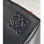 2023早春新作入荷原版復刻 LOEWE バッグ LOE2工場 SIZE:29*19*12  CM