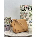 2023早春新作入荷原版復刻 LOEWE バッグ LOE2工場 SIZE: 20*18*20cm