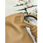 2023早春新作入荷原版復刻 LOEWE バッグ LOE2工場 SIZE:23.9*18*9cm