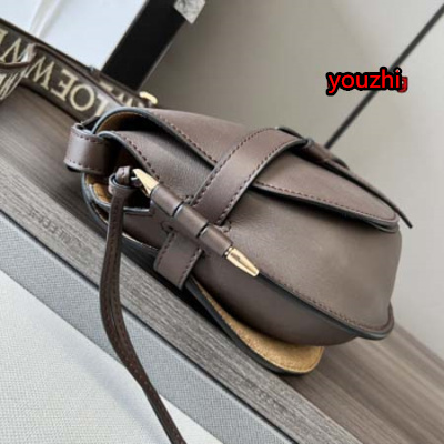 2023年4月原版復刻新作入荷 LOEWE  バッグ youzhi工場20*19*11.5 cm