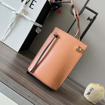 2023年4月新作入荷原版復刻 LOEWE バッグ tu工場...