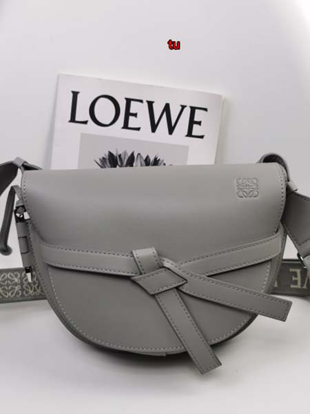 2023年4月新作入荷原版復刻 LOEWE バッグ tu工場...