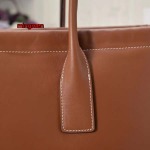 2023年4月原版復刻新作入荷 CELINE バッグ mingmen工場44 X 28 X 18