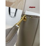 2023年4月原版復刻新作入荷 CELINE バッグ mingmen工場17.5x24.5x12cm