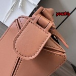 2023年4月原版復刻新作入荷 LOEWE  バッグ youzhi工場24*16.5*10.5cm