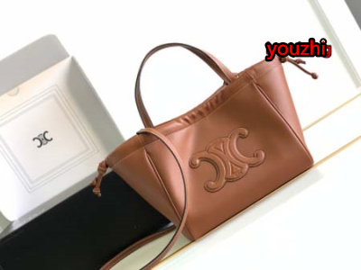 2023年4月原版復刻新作入荷 CELINE バッグ you...