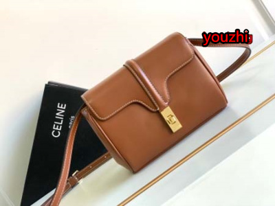 2023年4月原版復刻新作入荷 CELINE バッグ you...