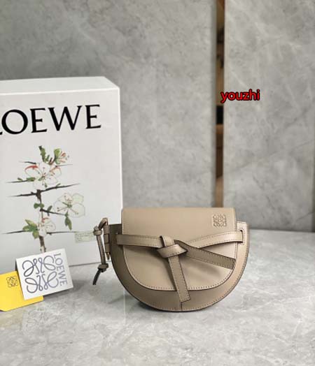 2023年4月原版復刻新作入荷 LOEWE  バッグ you...