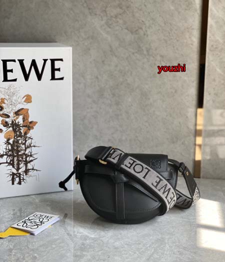 2023年4月原版復刻新作入荷 LOEWE  バッグ you...