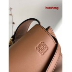 2023年4月原版復刻新作入荷 LOEWEバッグ huasheng工場15*12.5*9cm