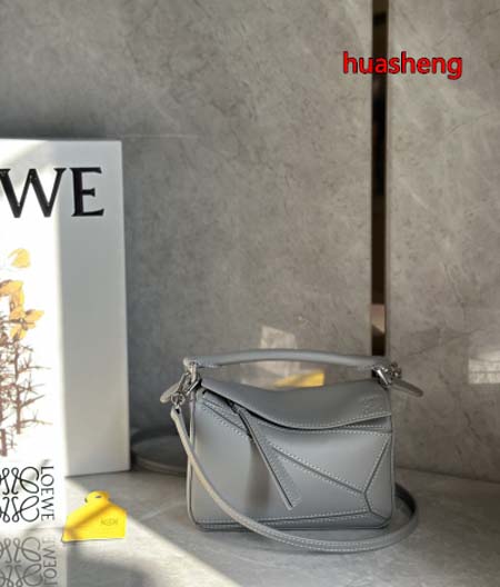 2023年4月原版復刻新作入荷 LOEWE バッグ huas...