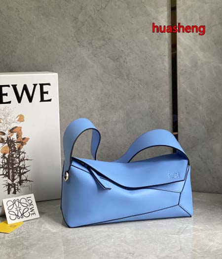 2023年4月原版復刻新作入荷 LOEWE バッグ huas...