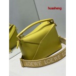 2023年4月原版復刻新作入荷 LOEWE バッグ huasheng工場24*10.5*16.5cm