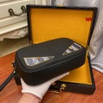 高品質新作入荷 フェンディメンズのバッグ wp工場 size:24-16-7