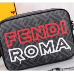 高品質新作入荷 フェンディメンズのバッグ  wp工場 size:23*16*5