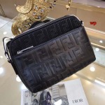 高品質新作入荷フェンディメンズのバッグ wp工場 size:23-17-9.9