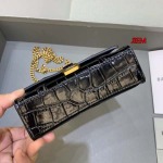 原版復刻新作入荷 バレンシアガ Hourglass bag  バッグ 工場人気販売中 SIZE:11.5x14x4.5cm