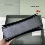 原版復刻新作入荷 バレンシアガバッグ  Hourglass bag  工場人気販売中 SIZE:长31x高20x宽12cm