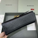 原版復刻新作入荷 バレンシアガバッグ  Hourglass bag  工場人気販売中 SIZE:31x高20x宽12cm