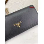 2023人気新作入荷プラダ財布 HUAHUA 工場 SIZE:19*10cm
